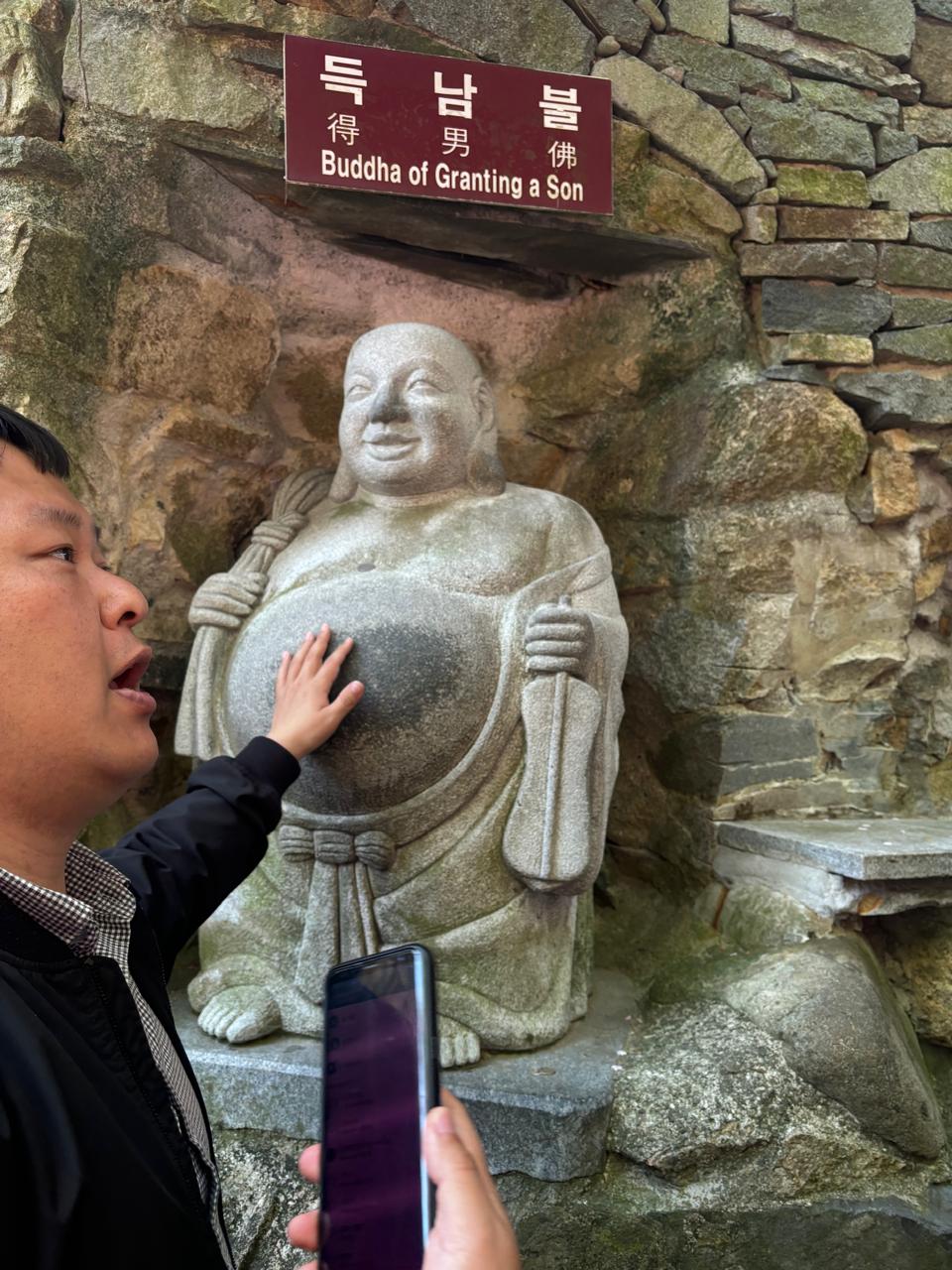 Buddha of Granting a Son statue